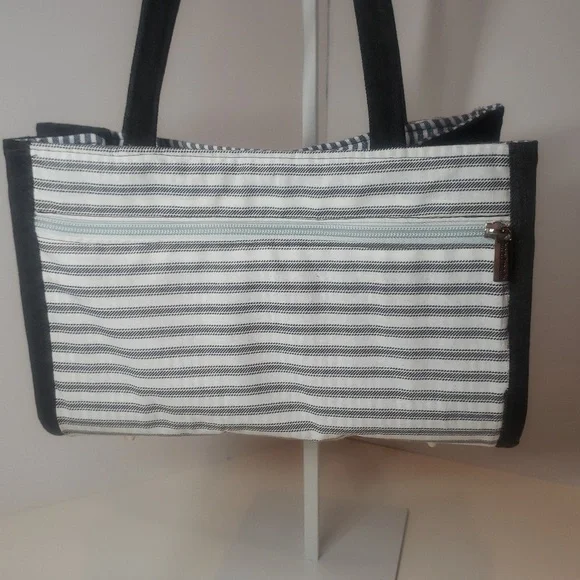 Handmade Mini Handbag - Picture 3 of 9